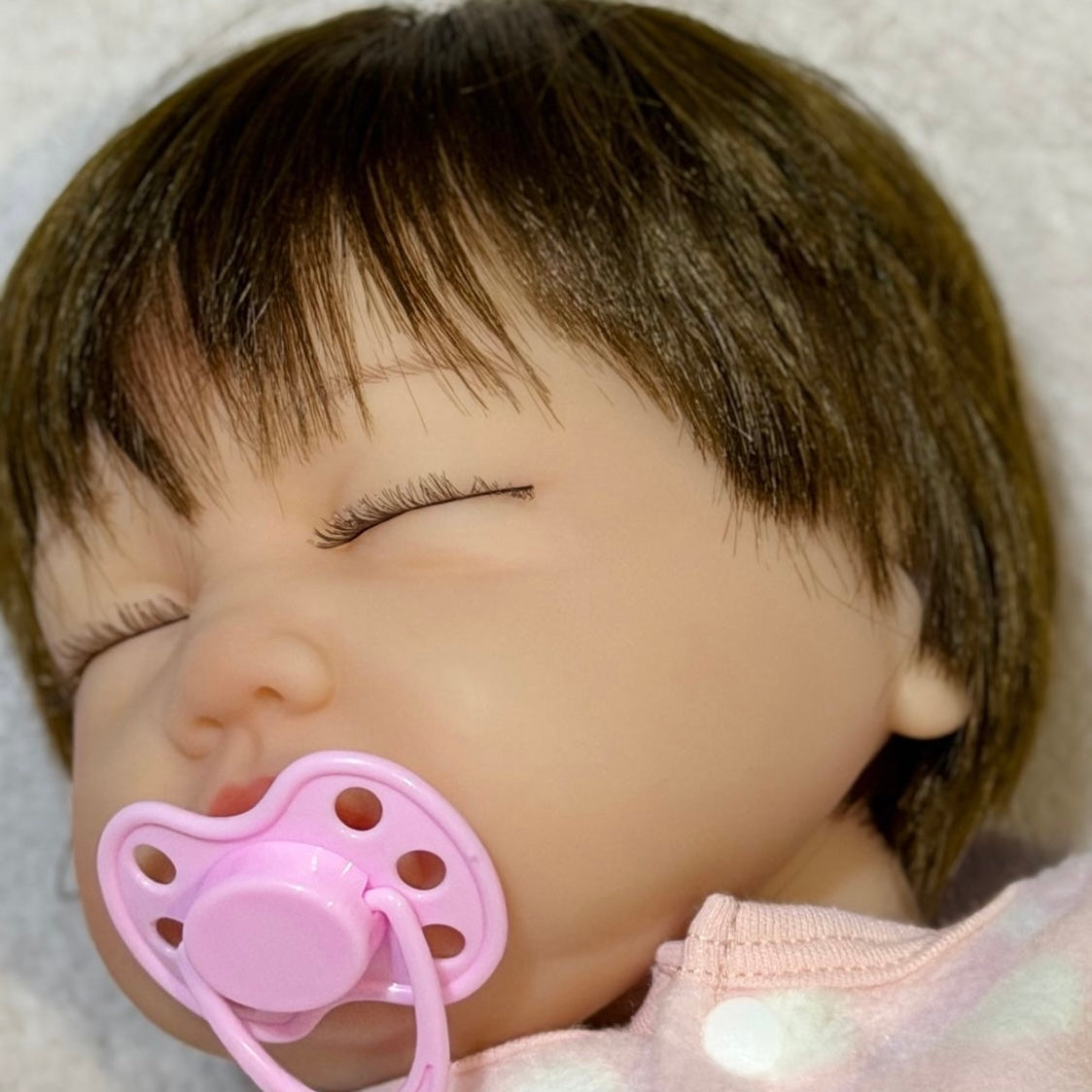 Muñeca Reborn Realista Durmiendo 55 cm Vinilo Suave con Chupete
